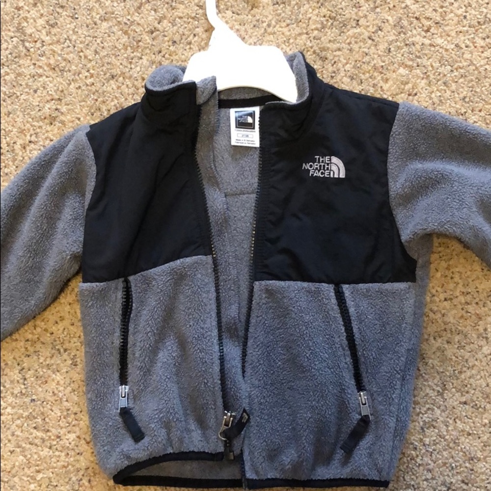 North face coat sweatshirt